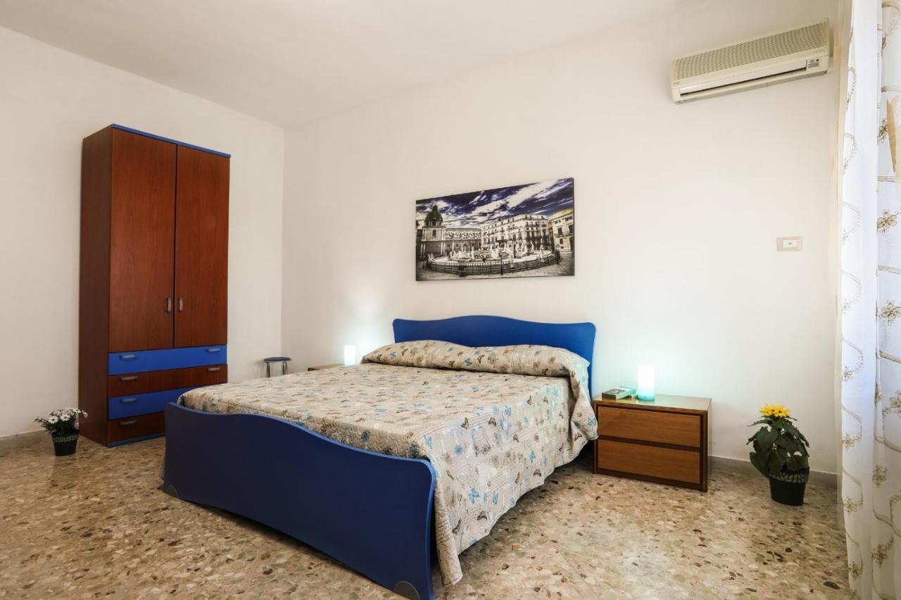 A Casa Di Fra' Bed and Breakfast Palermo Exteriör bild