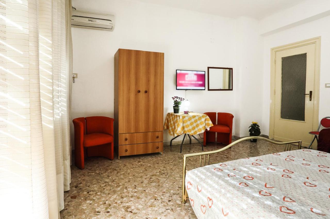 A Casa Di Fra' Bed and Breakfast Palermo Exteriör bild